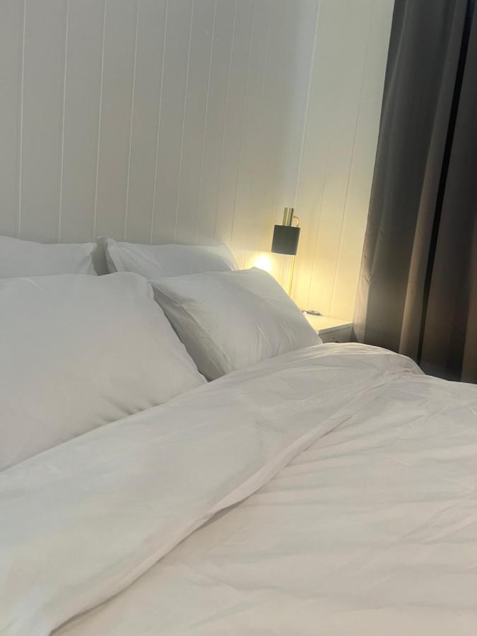 Les Homes - Modern & Cozy Stay Near Oslo Airport ナネスタッド エクステリア 写真