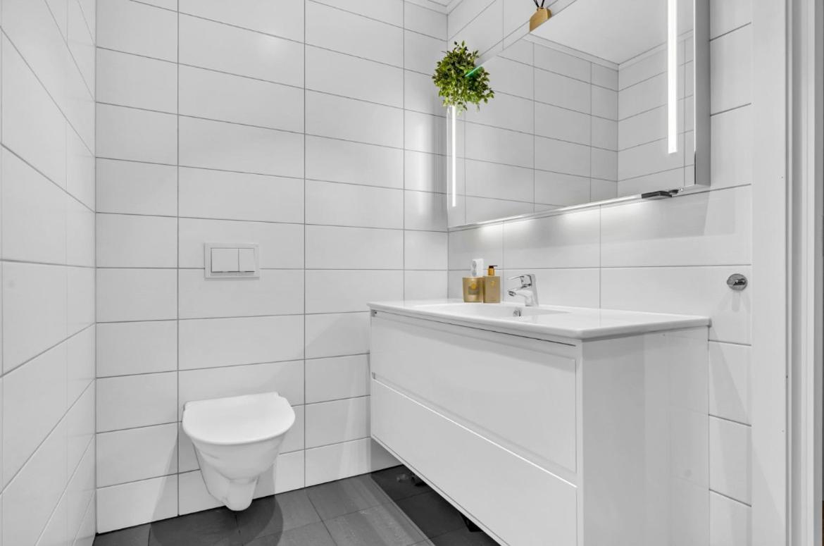 Les Homes - Modern & Cozy Stay Near Oslo Airport ナネスタッド エクステリア 写真